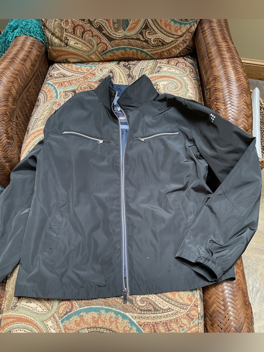 F.O.G. men’s lightweight jacket. EUC